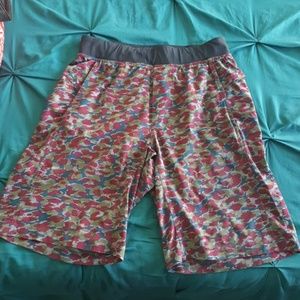 Lululemon men's Core Short size M
